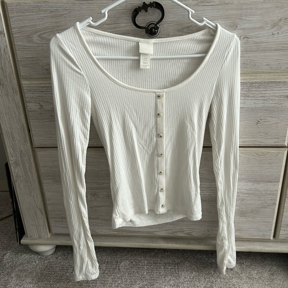 Basic White Long Sleeved H&M Top